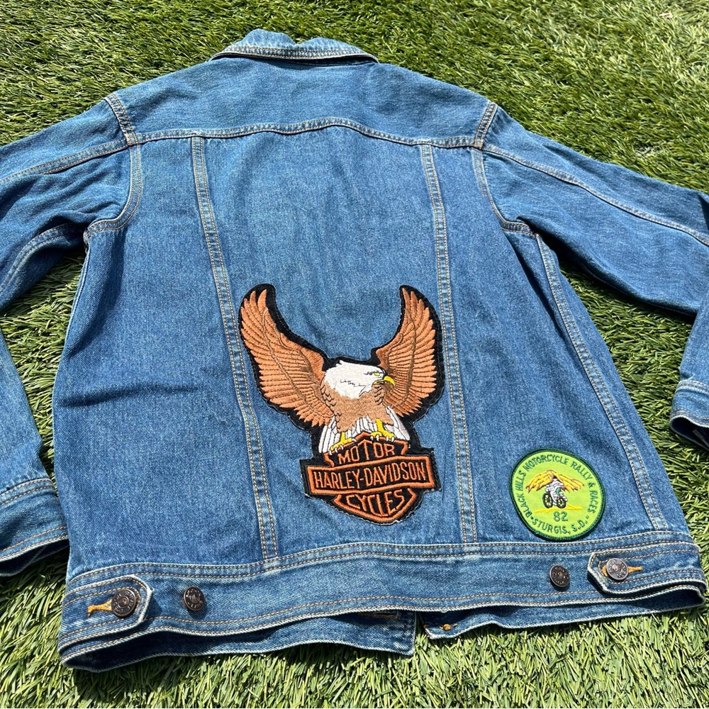 Vintage Women's Sasson Denim Jacket w Motorcycle Patches Size Medium - Picture 7 of 10